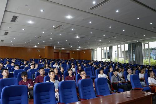 与会学子